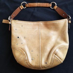 Vintage Coach Grommet Studded Hobo Tan Pebbled Leather F10932 Bag
